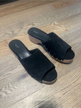 Rag & Bone: size 40. Black Suede Open-Toe Clogs with Wood Platform